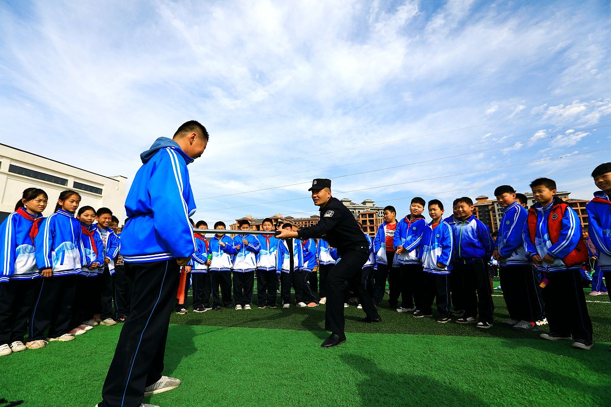 嘉峪关体育运动学校2023年专业介绍：体育教育、运动训练、体育管理、运动康复