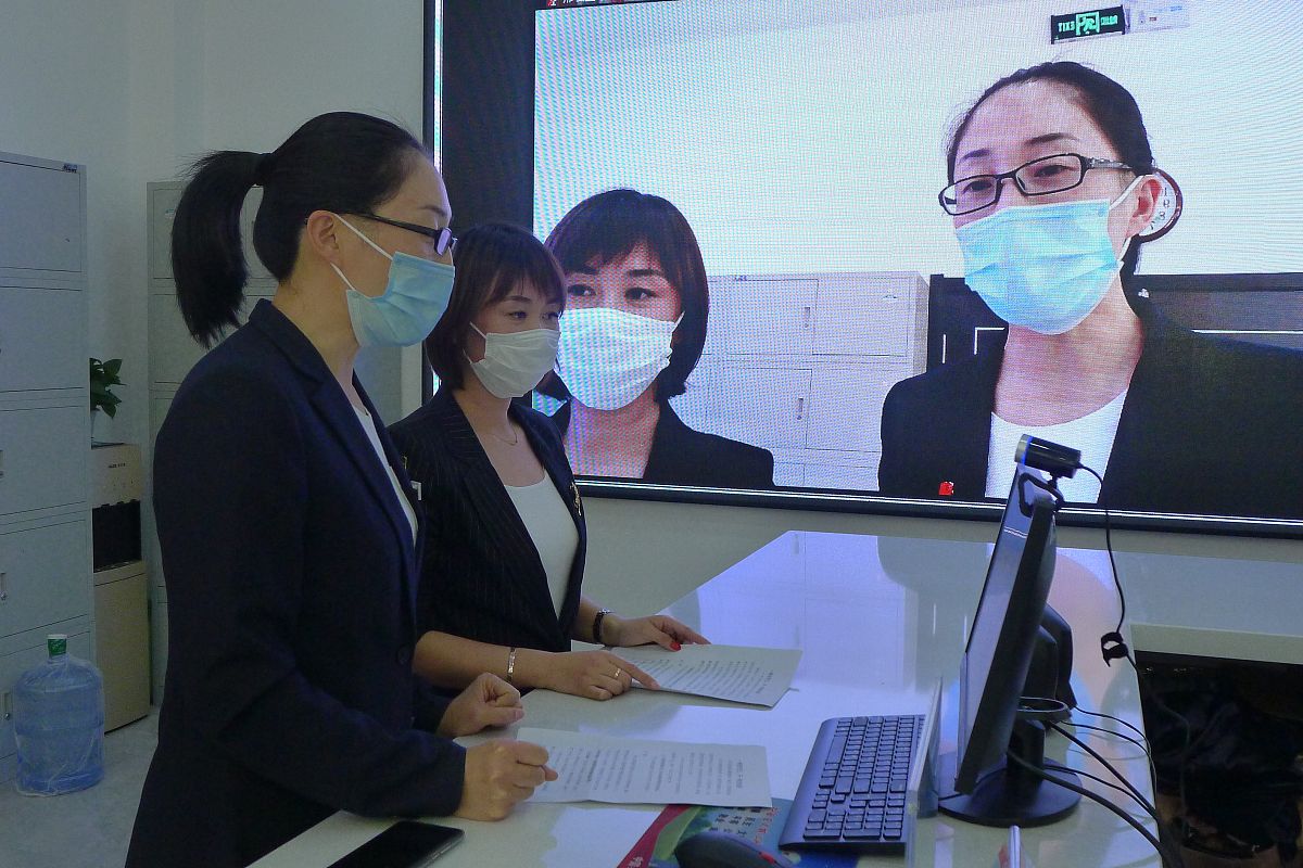 藏龙岛湿地公园研学手册前言帮我用200字详细描述