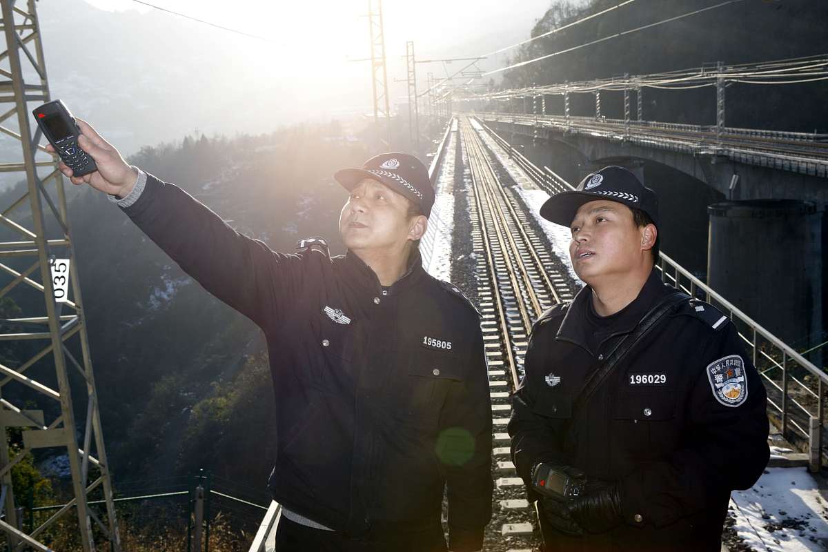 工作内容详细介绍隧道巡查的具体工作内容包括巡查路线、巡查内容、巡查时间、巡查频率