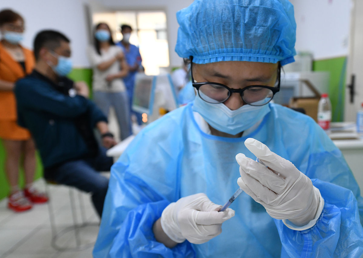 阜阳科技工程学校2021年就业前景分析：挑战与机遇并存