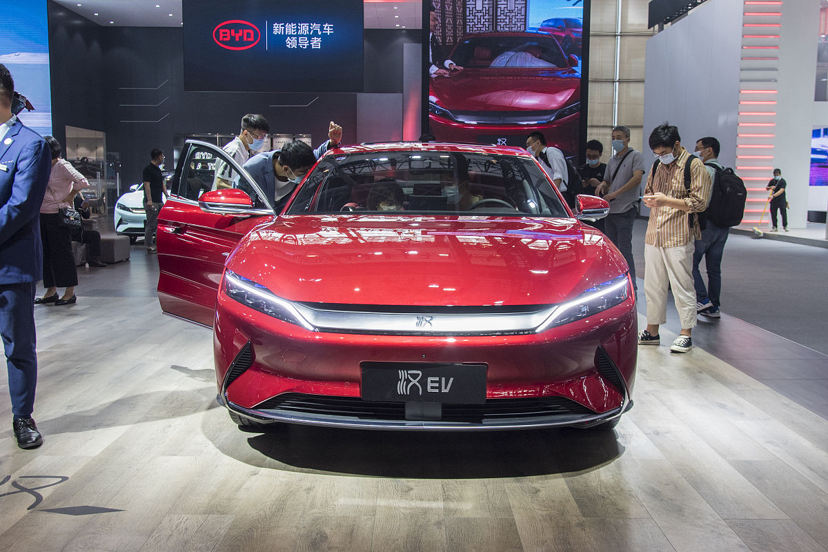 BYD汽车品牌介绍：从廉价小车到高端市场