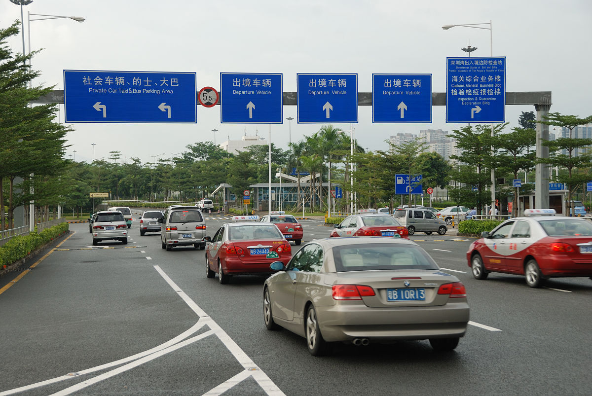 深圳去香港可以三天两次吗？