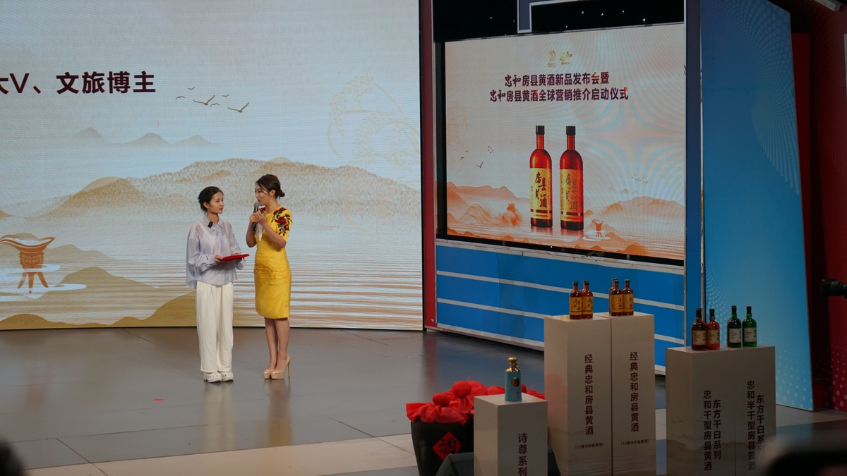 白酒类营销活动主题名称推荐限定五个字1 酒香四溢2 醉美人生3 畅饮人生4 品鉴佳酿5 酒逢知己6 醉美风情7 醇香悠久8 贵族之选9 酒趣无限10 佳酿珍藏继续