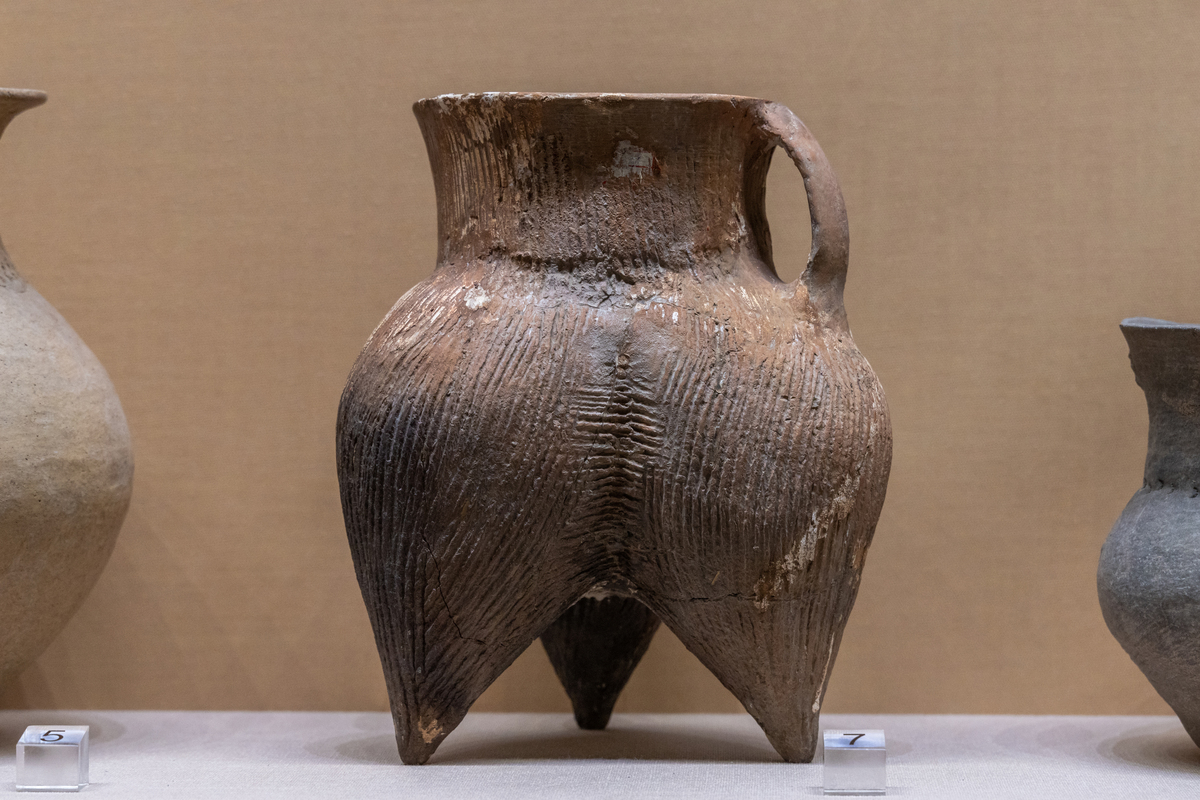 陶器的起源和发展1000字