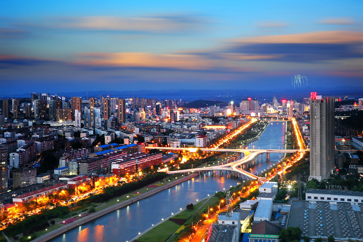 2017年05月19日,山西省<strong>阳泉</strong>市,城市风光.