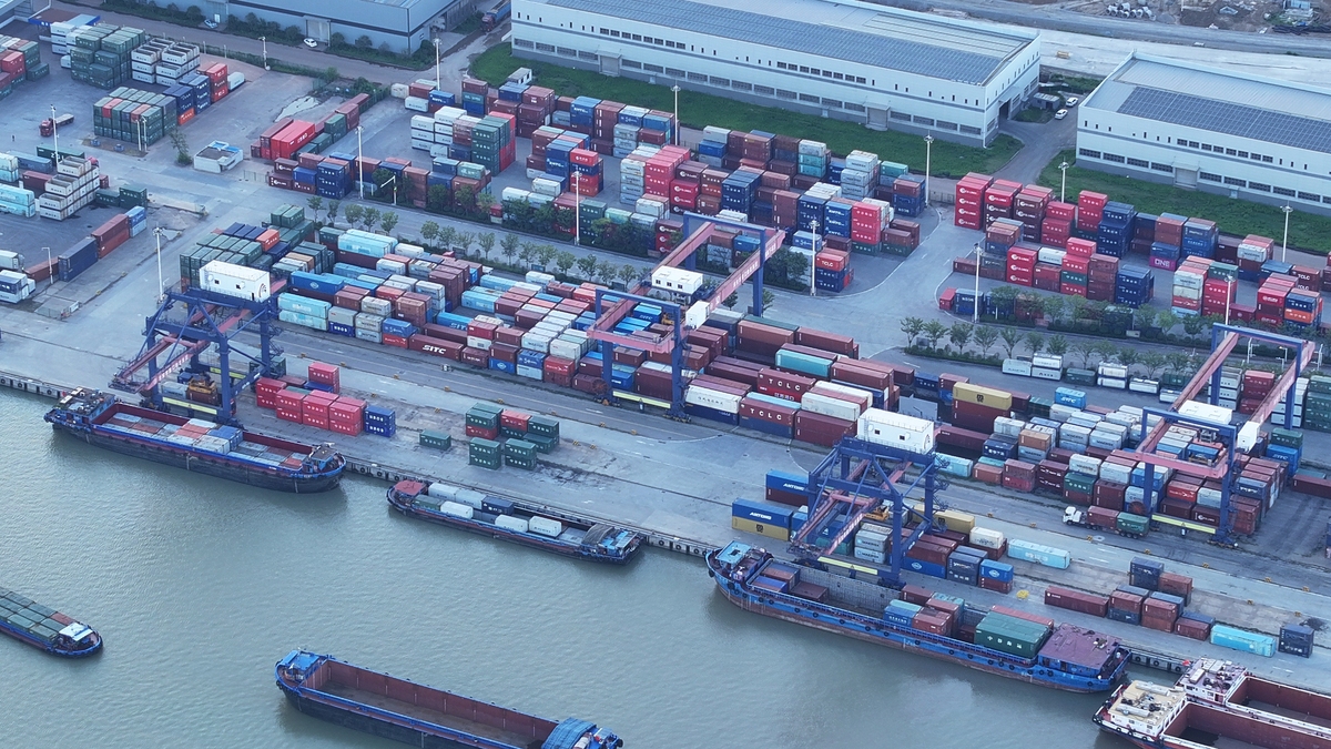 芜湖港的集装箱货物装卸服务能力