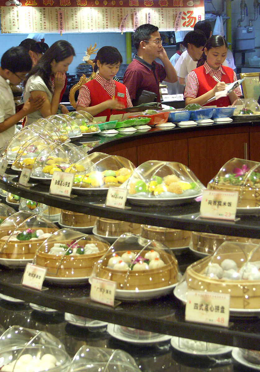 餐饮形式分为明档和自助，请问什么是明档