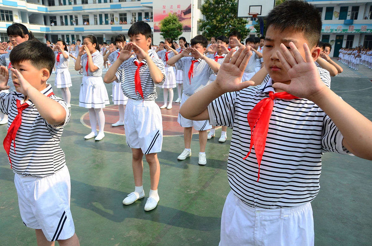 女孩送男生皮筋的含义：文化差异与潜在暗示