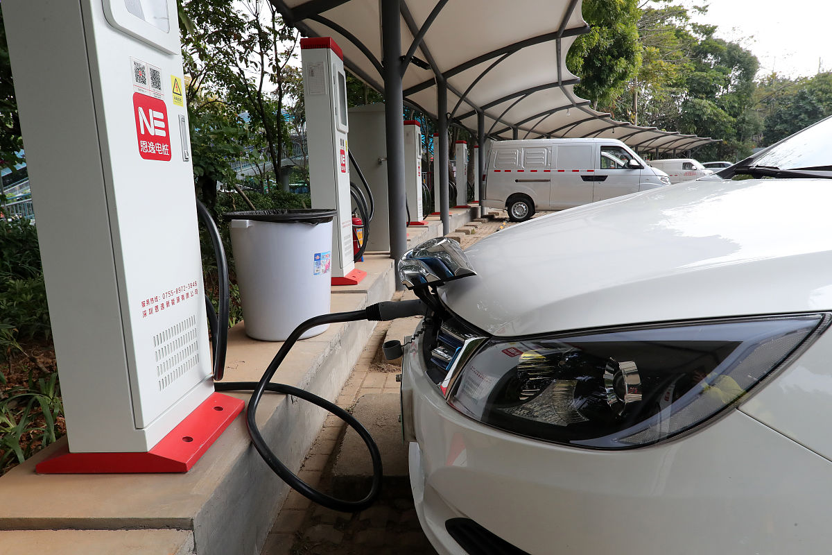 充电桩故障导致车辆充电受损，如何确定责任？