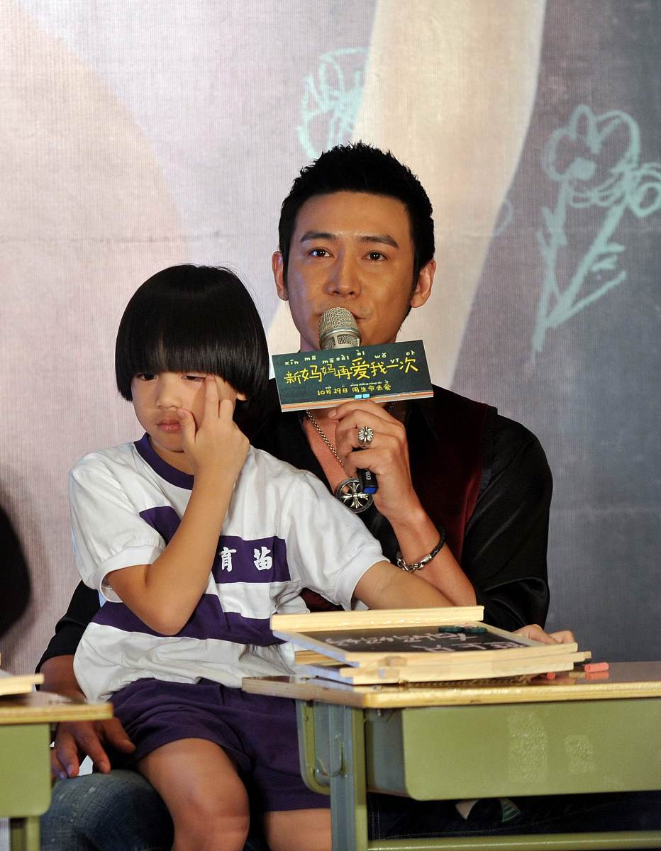 大学新生家长会发言稿：班主任寄语与期望