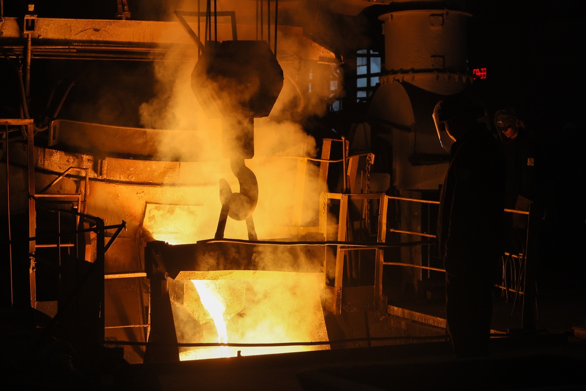 有色金属冶炼专业发展前景广阔：新能源、环保、智能化等方向引领未来