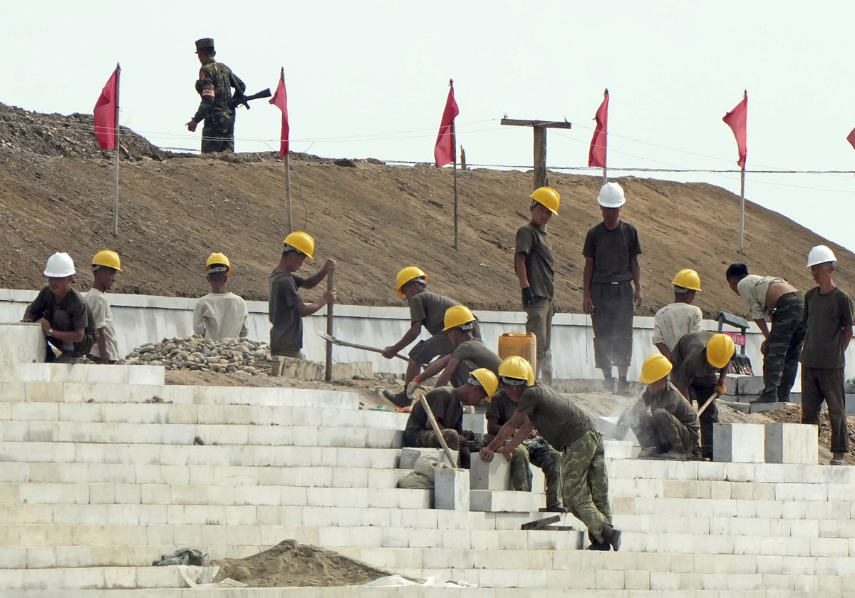 土木工程专业学生施工现场紧急安全事故处理方案实习经历 - 以JH河道修建项目为例