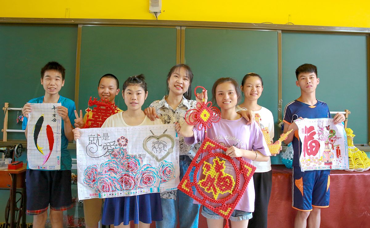 广东省青少年美育成果展示大赛LOGO设计