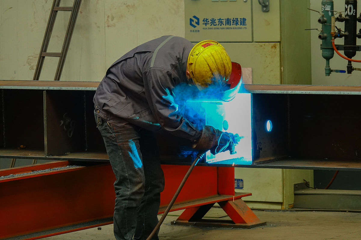 弧焊机的事故诱因