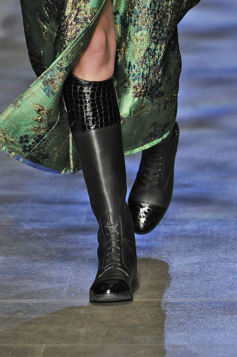 为网站：漫步娱乐网写一篇原创文章带标题