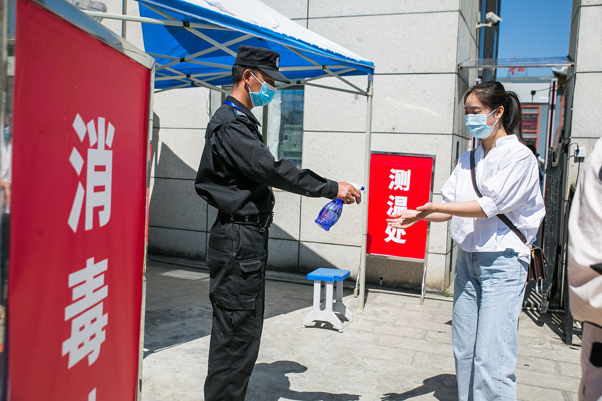 贵州职校药剂专业就业前景怎么样？好就业吗？