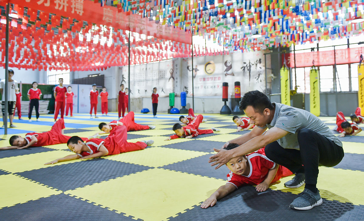 小学数学加减巧算教案 - 提高计算能力和思维能力
