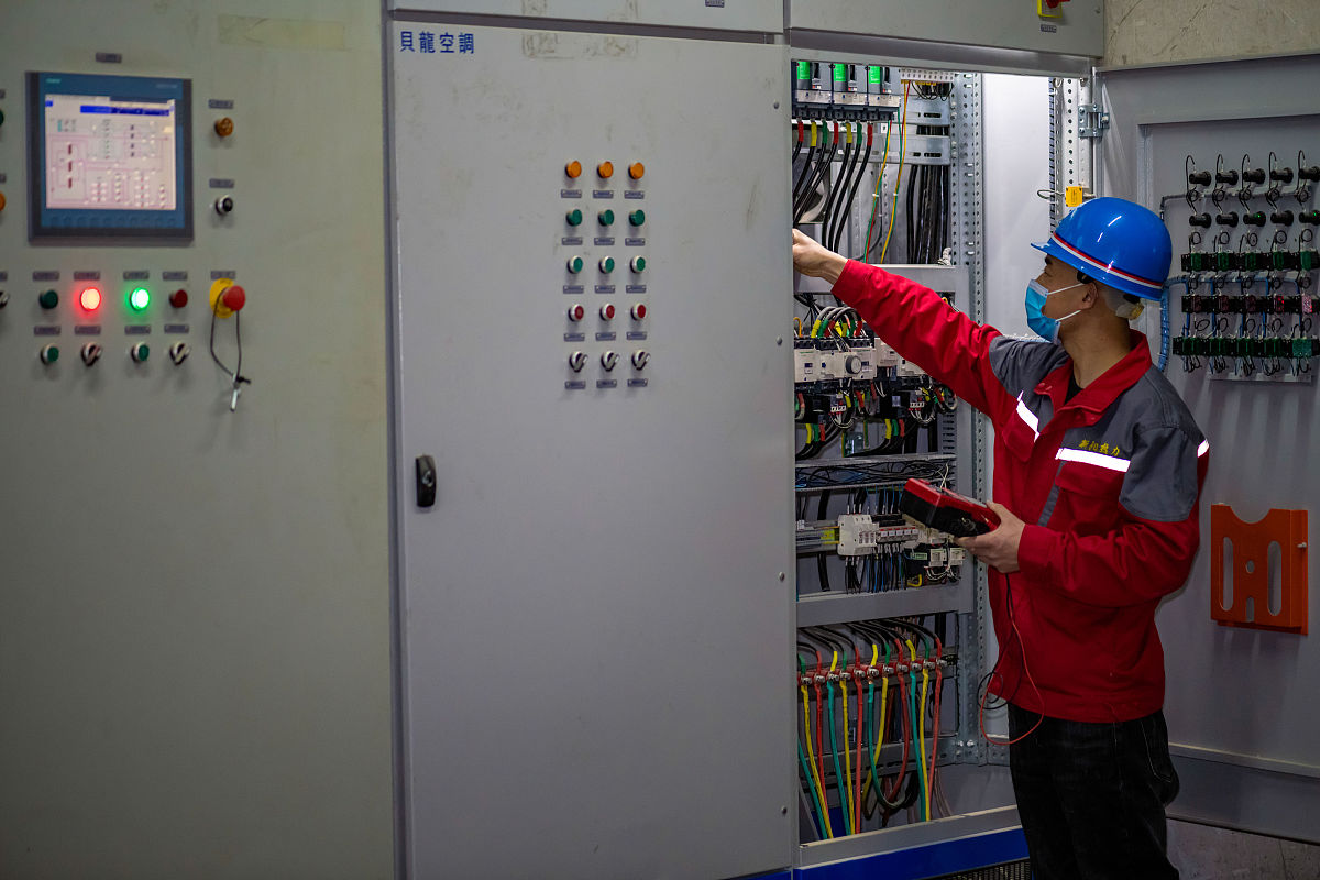 电力系统自动装置：重合闸、投入、励磁、故障记录