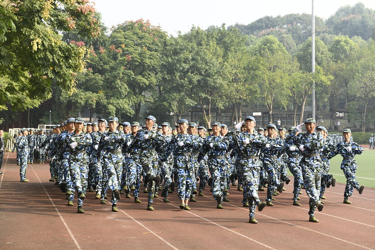 初中毕业读成都铁路运输学校：我的选择与理由