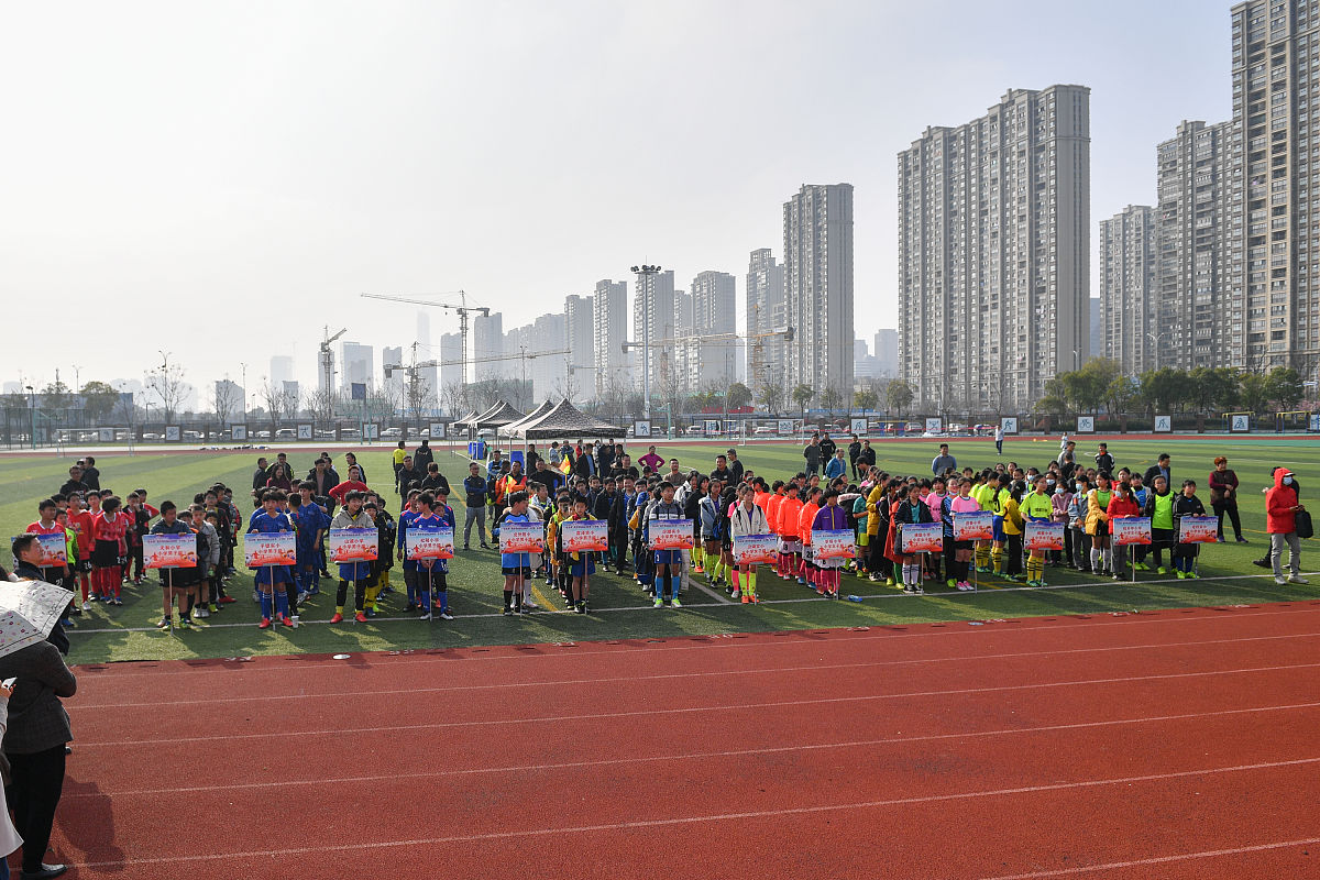 贵州2023年没考上高中可以读中专吗？