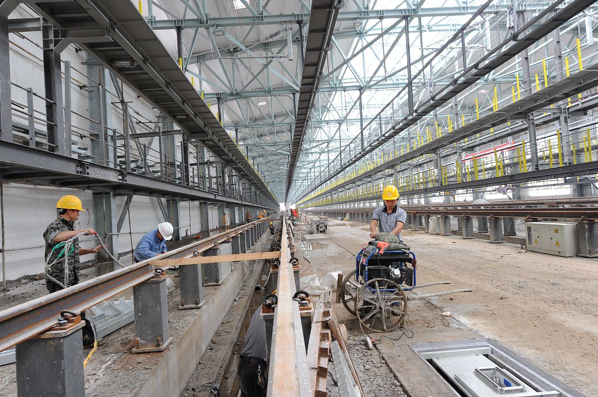 贵阳2023年轨道交通学校好还是大专好