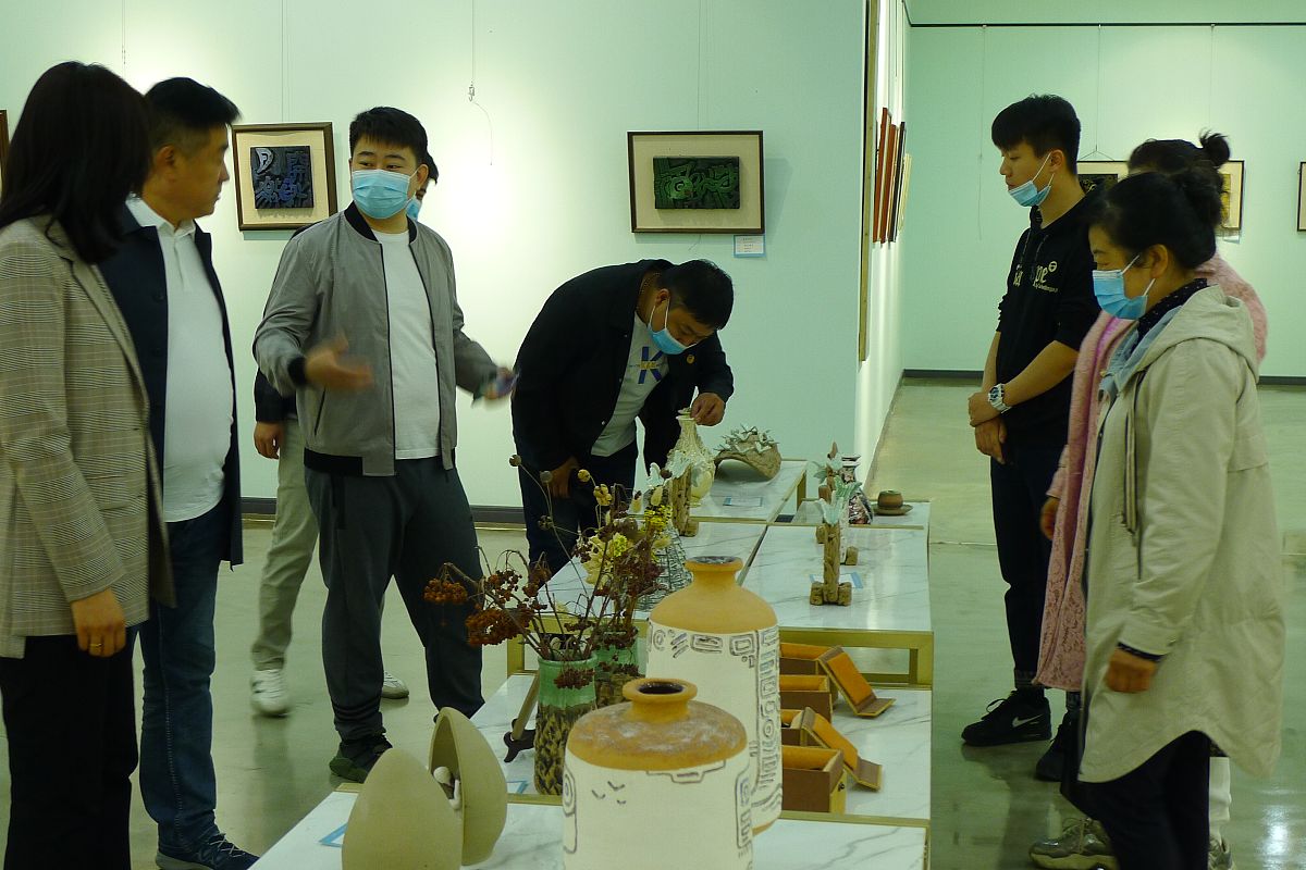 师徒情谊：传承文化、延续智慧