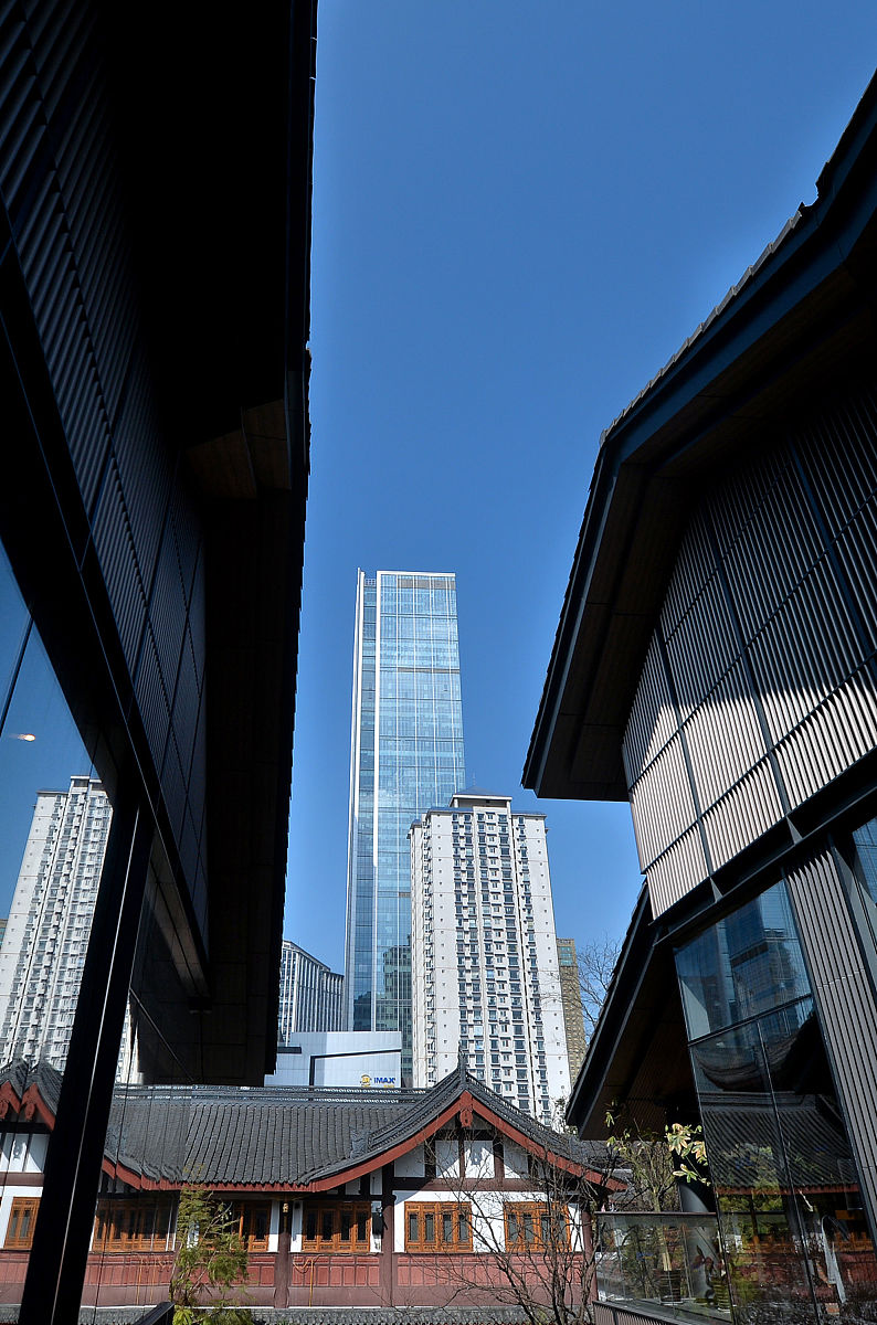 (如需下载使用,请务必署名红星新闻 陶轲)2019年3月2日,成都太古里,透