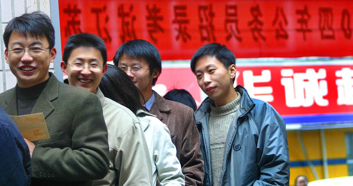 石家庄冀联医学院对贫困生有哪些补助政策？