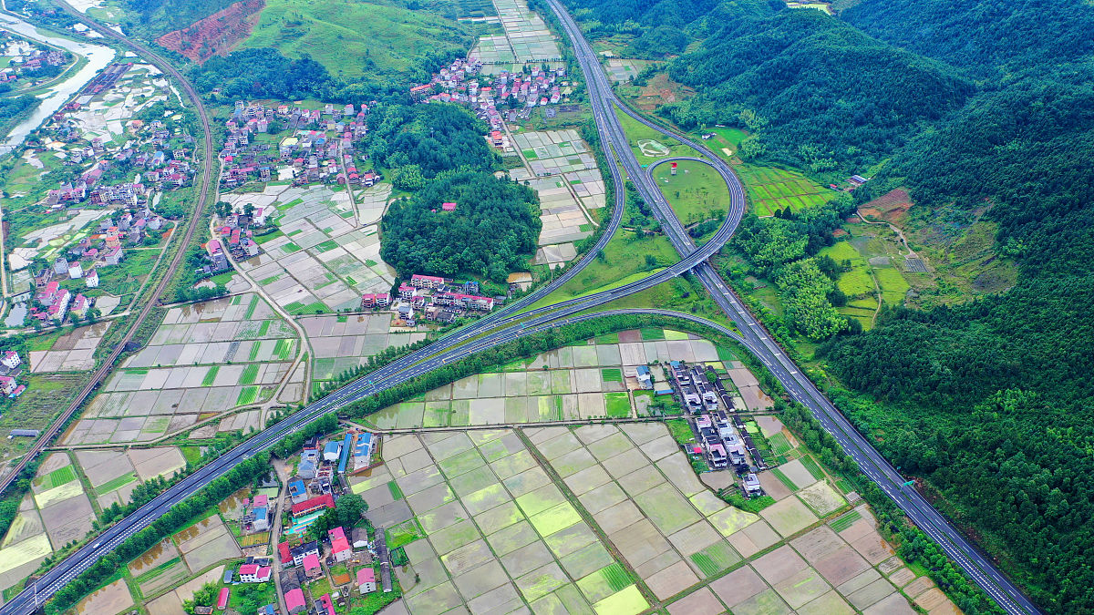 中央经济会议重要讲话读后感：充满信心与决心