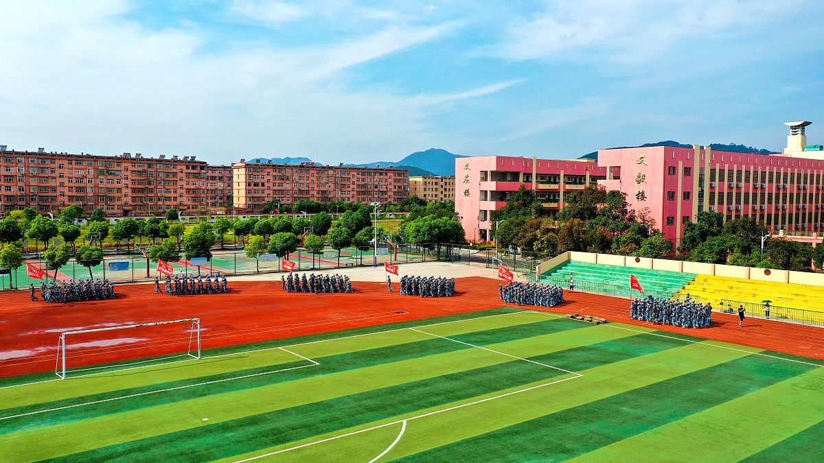 重庆江津第二中学联系方式