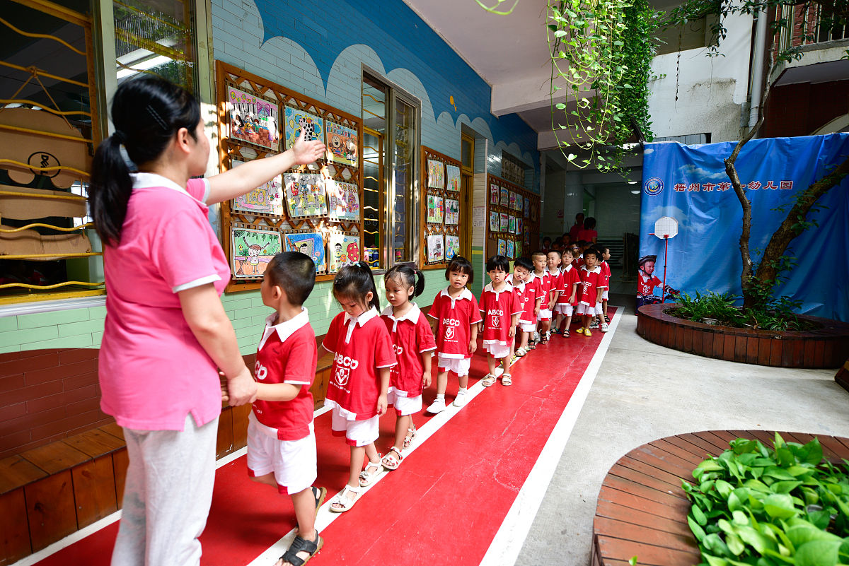 四川成都幼儿教育学校怎么样？优势、劣势及校园文化解析