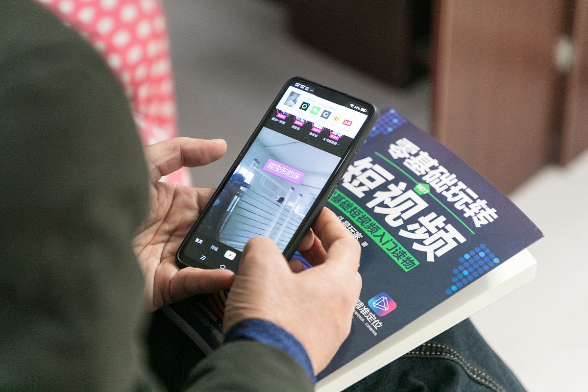 双鸭山市有哪些媒体可以曝光？要求：创建一篇500至1000字的解决方案不能出现电话号码