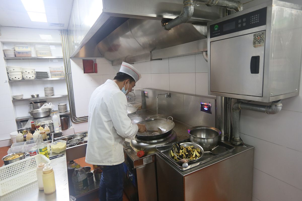 26岁厨师转行指南：5个热门行业推荐