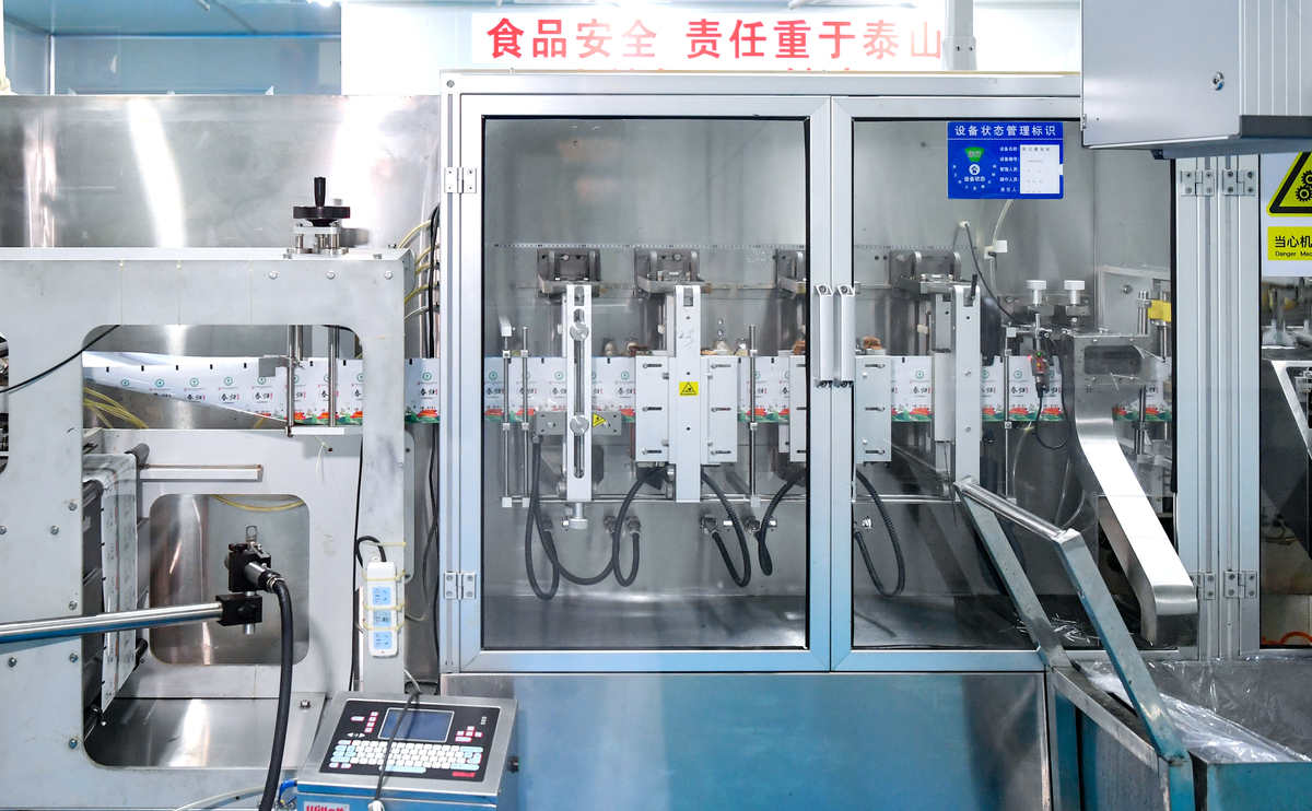 贴标机：提升工业生产效率和质量的利器