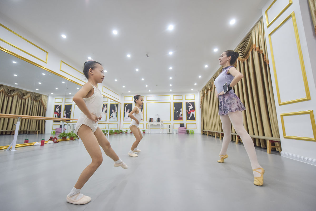 德阳舞蹈学校官方网站更新，全新网址发布