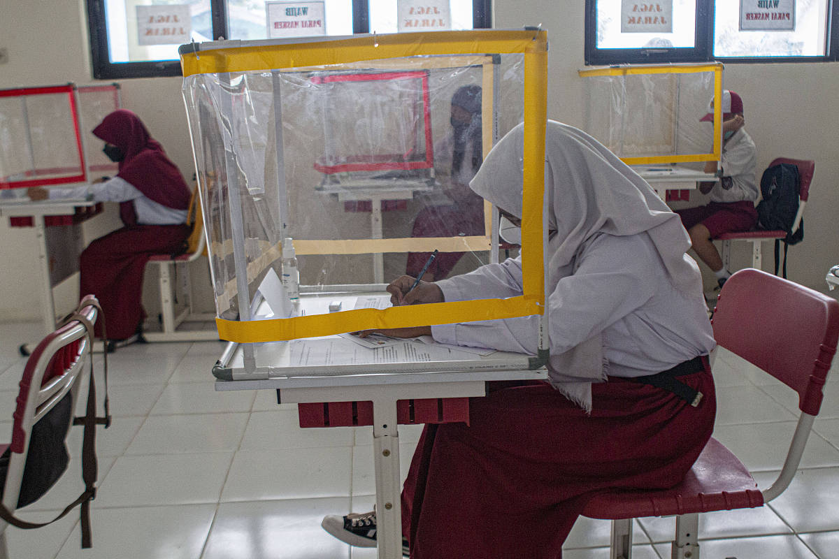 e为底tanx函数的定义域