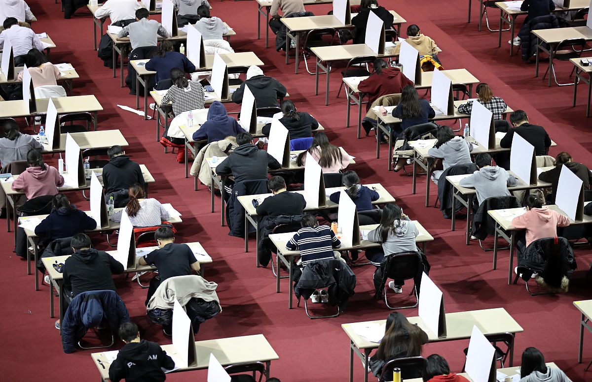 秋日行走：感受自然的美妙与神奇