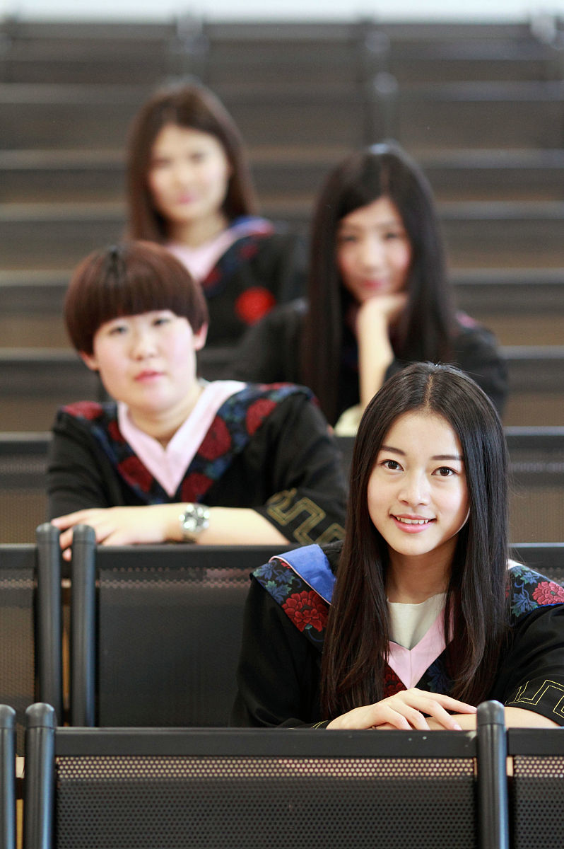 中华女子学院金融学专业怎么样？ - 详解课程设置、师资力量和就业前景