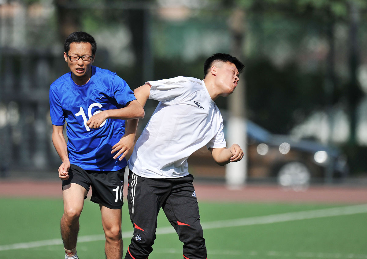 乌干达CBS FM广播电台：提供新闻、音乐和娱乐节目