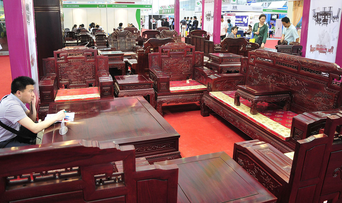 2011年4月30日,以"一定要走在前面"为主题的2011中国(深圳)春季房地产