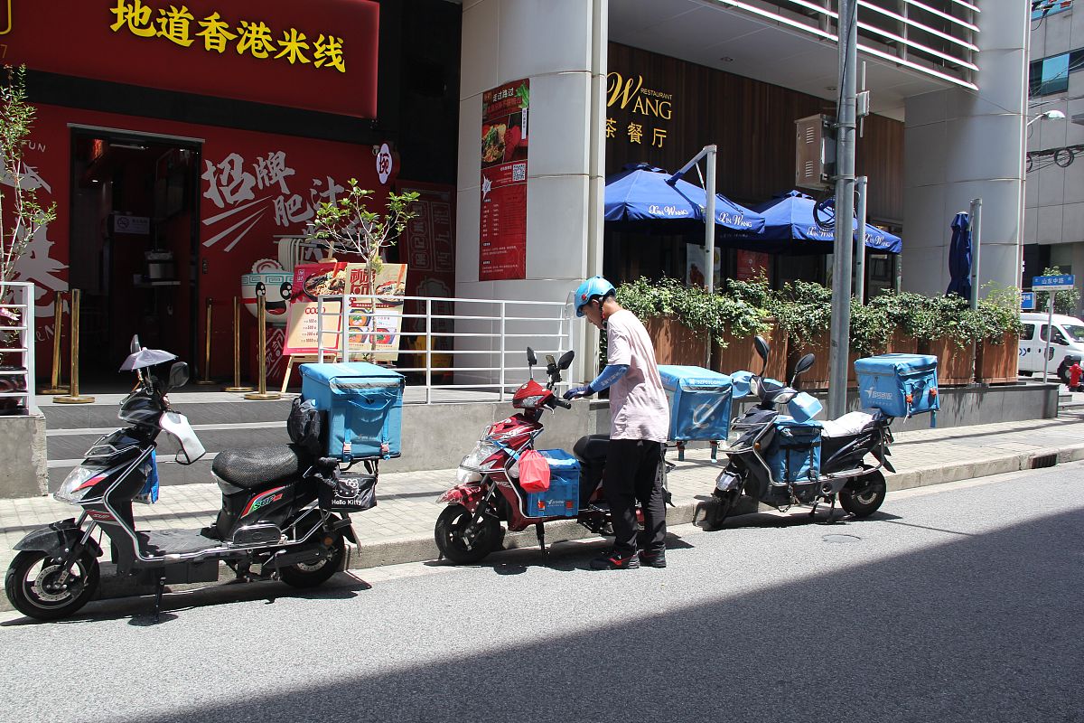 佛山电动摩托车政策选择性执行：政府重视程度不足是关键