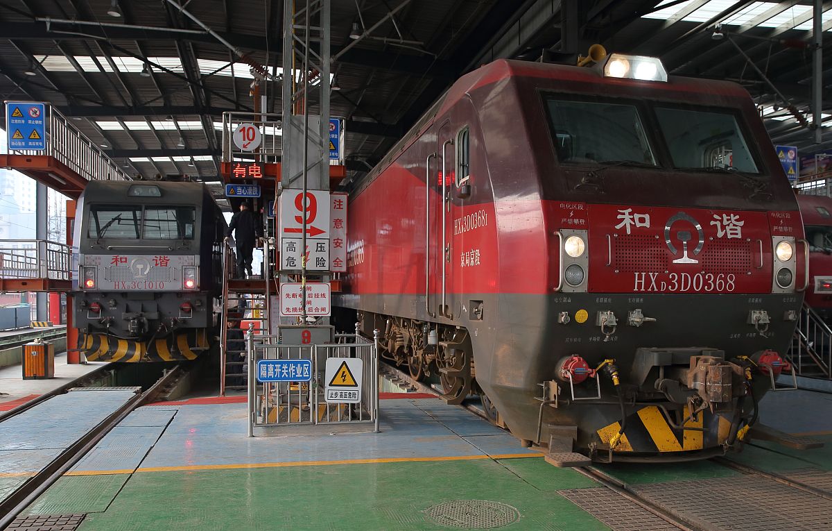 成都铁路学校：铁道车辆运用与检修和铁路信号专业前景与招生