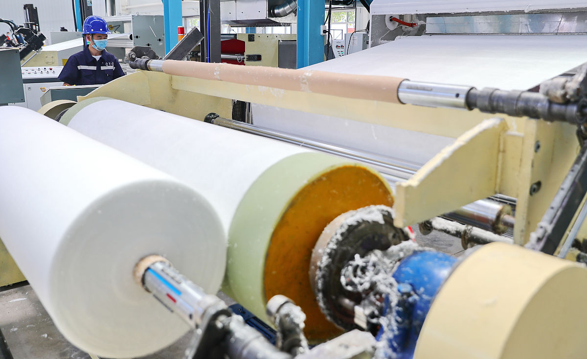 使用熔喷无纺布有哪些优势？