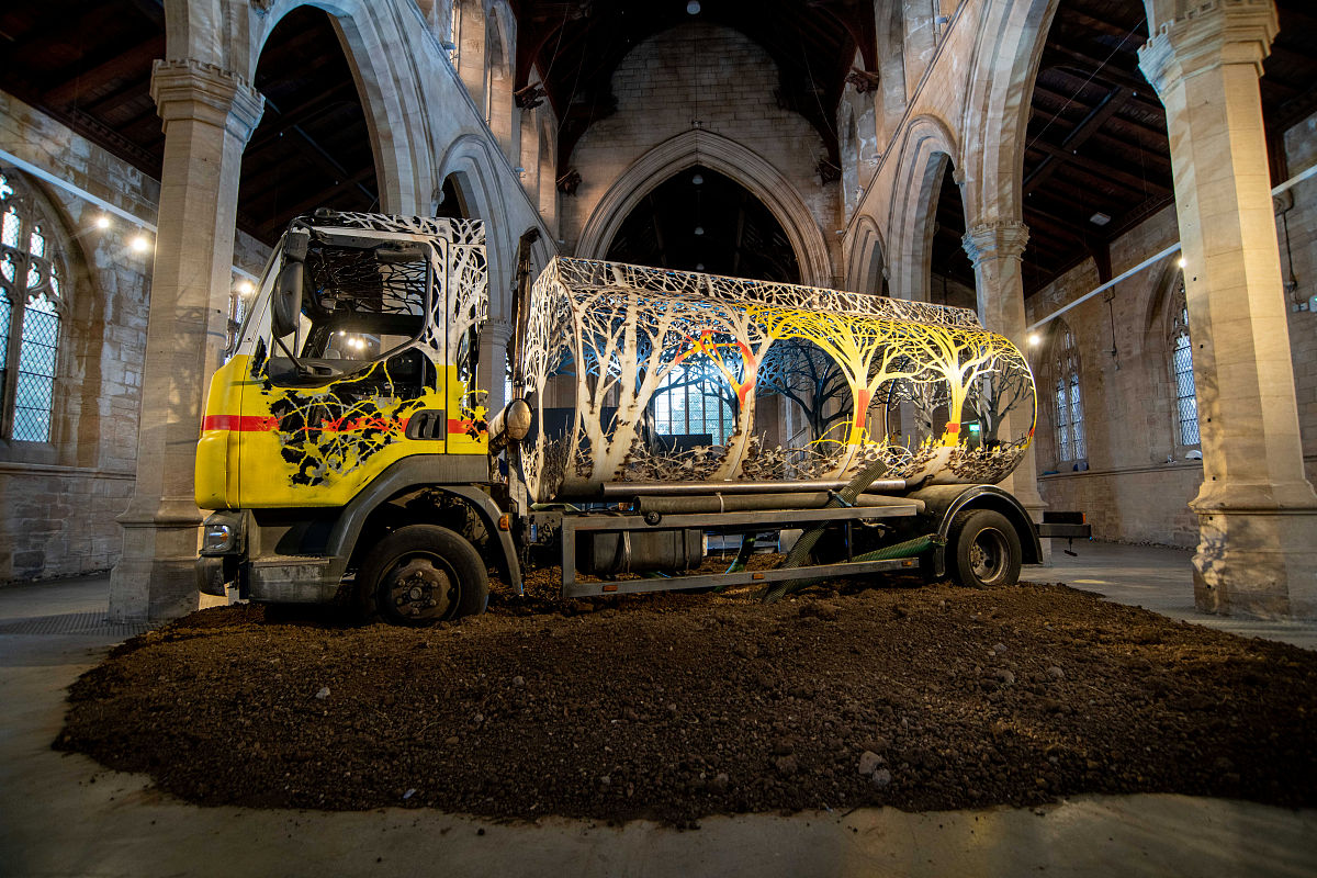 Compared to the traditional maize hybrid ZhengDan 958 the modern hybrid XianYu 335 are more capable of reaching yield potential as it have achieved the highest grain yield of 149 Mg ha-1 with a densit