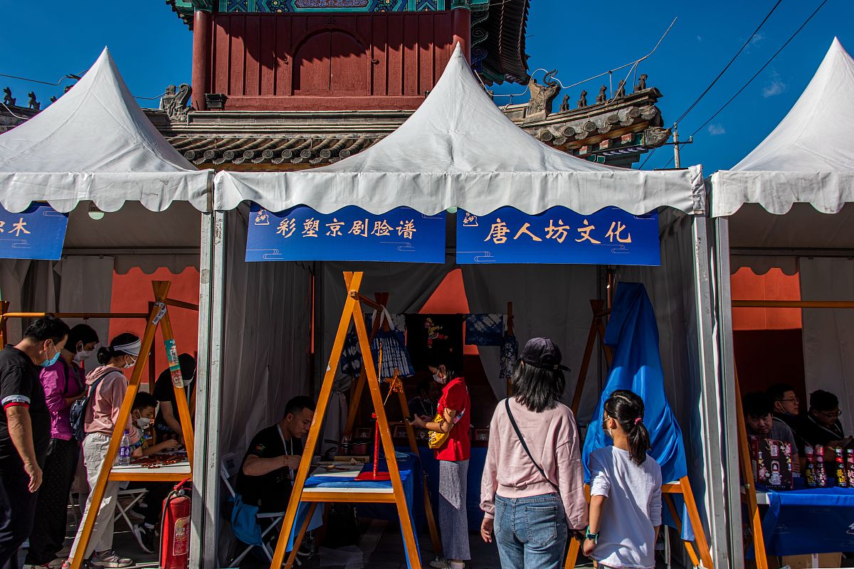 网红经济与城市发展：如何平衡短期收益与长期价值？