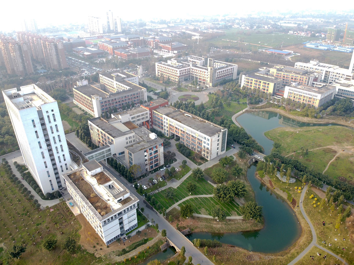 四川哪些高校开设石油地质录井专业？