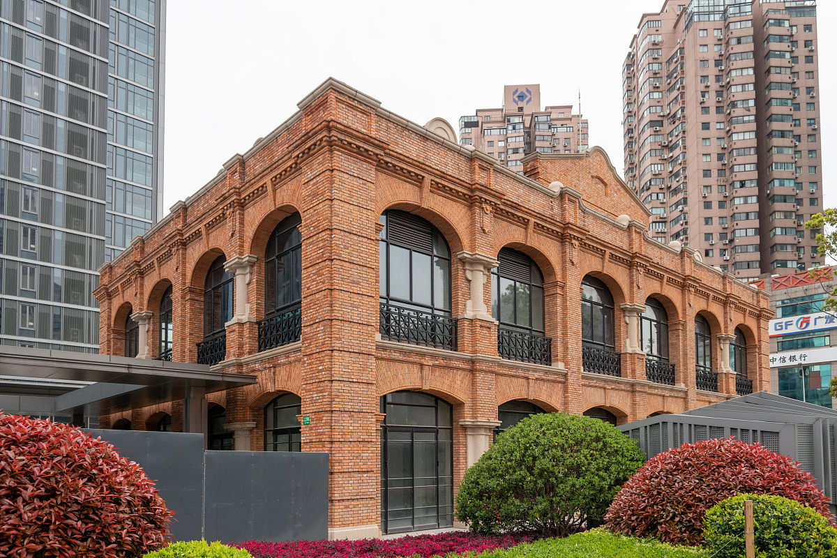 上海新天地：城市中心的精品住宅区，享受高品质生活