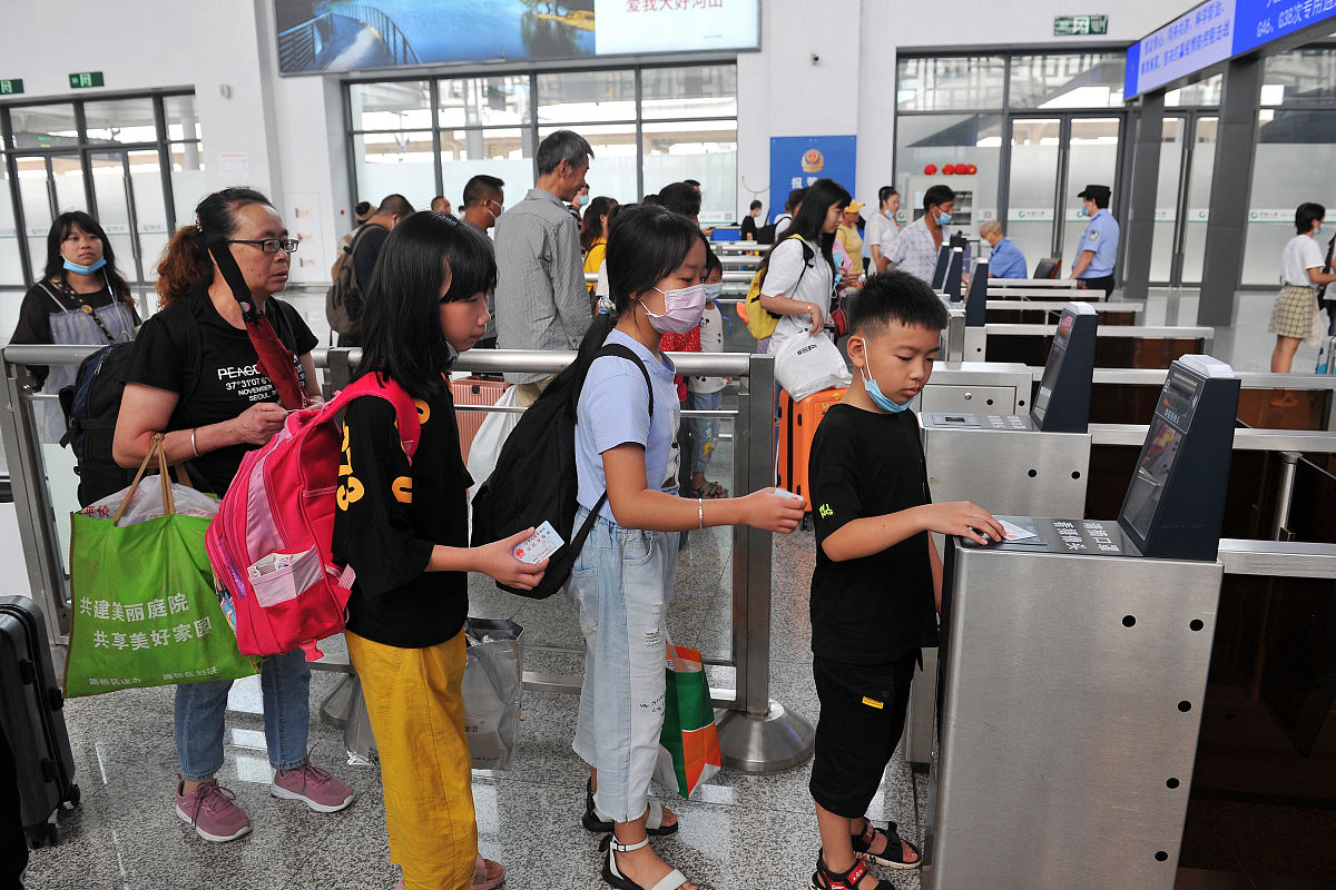 云南元阳初中生学高铁几年？高铁学校学习指南