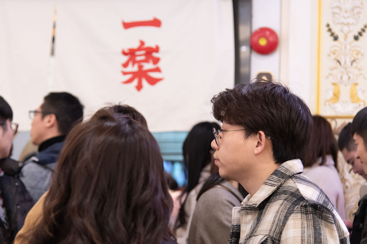 火影忍者ol网页游戏同时拥有降低敌人属性的和可以高伤害起手的忍者