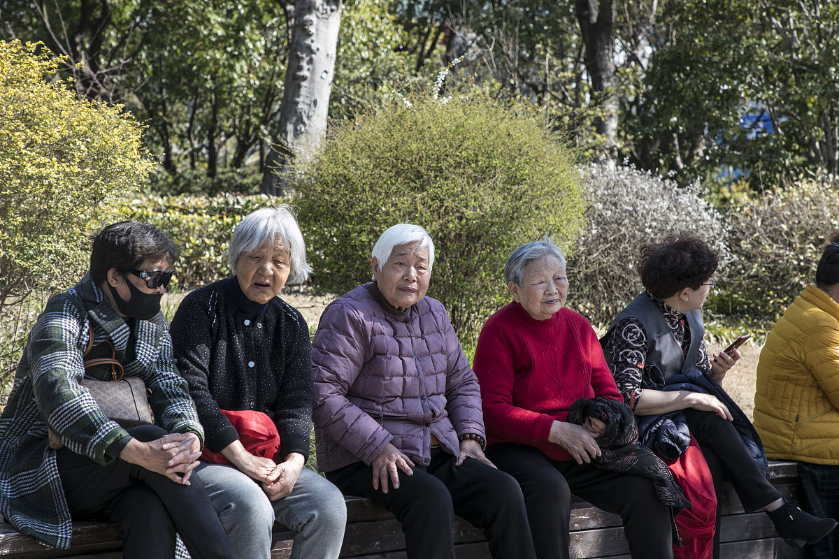 重阳节的目标人群是谁？如何策划吸引人的活动？